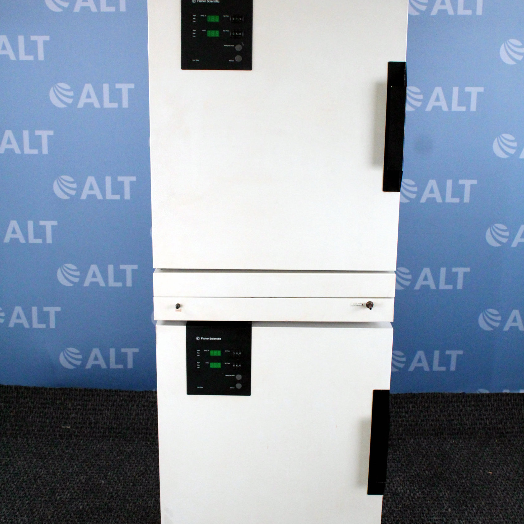 Used Lab Equipment - Fisher Scientific 1168710 Water-Jacketed Incubators 3