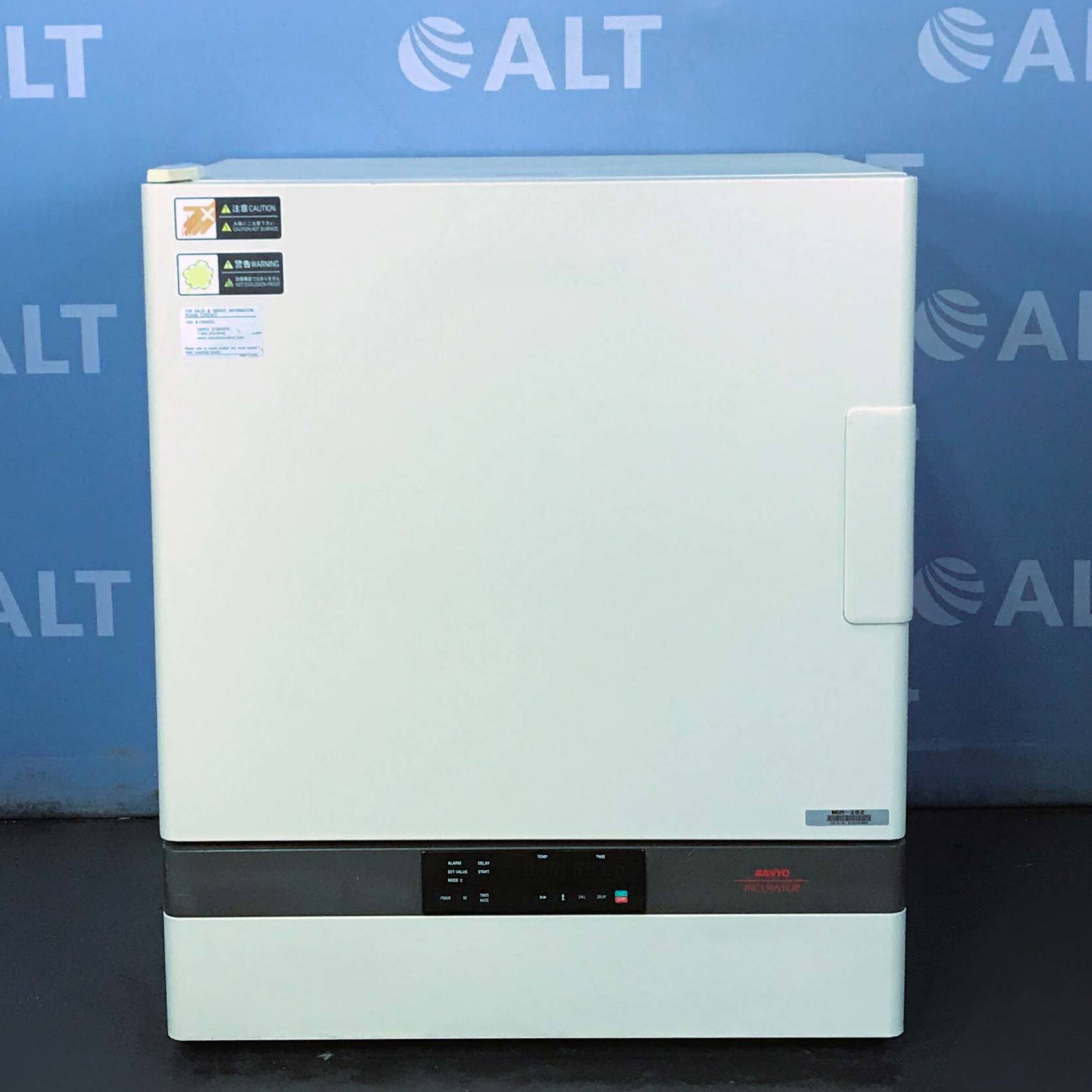 Used Lab Equipment - Sanyo MIR-262 Incubator 23