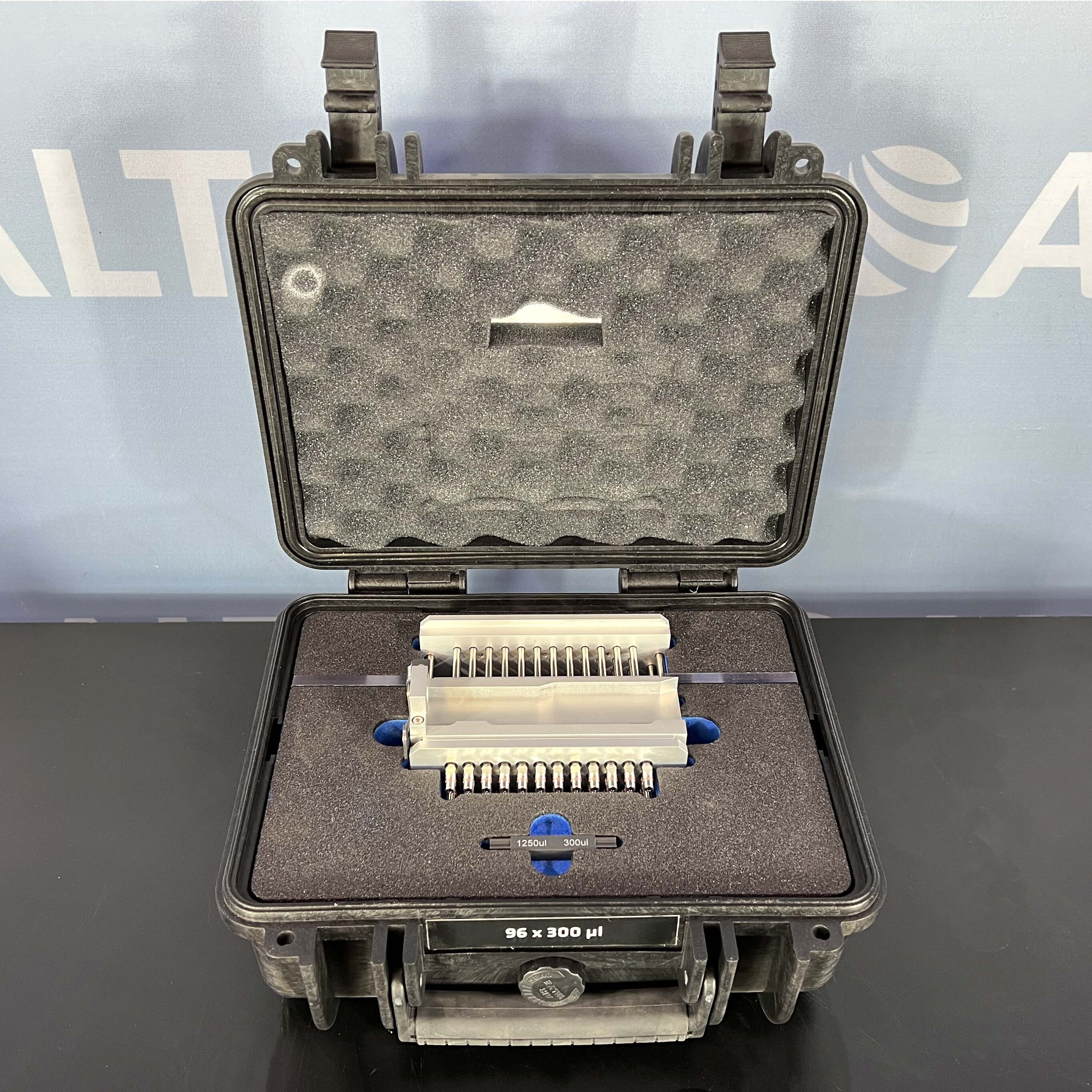 Used Lab Equipment - IBS Integra Biosciences 96 Channel Pipetting Head For use with VIAFLO 96 and VIAFLO 384, P/N 6103 1