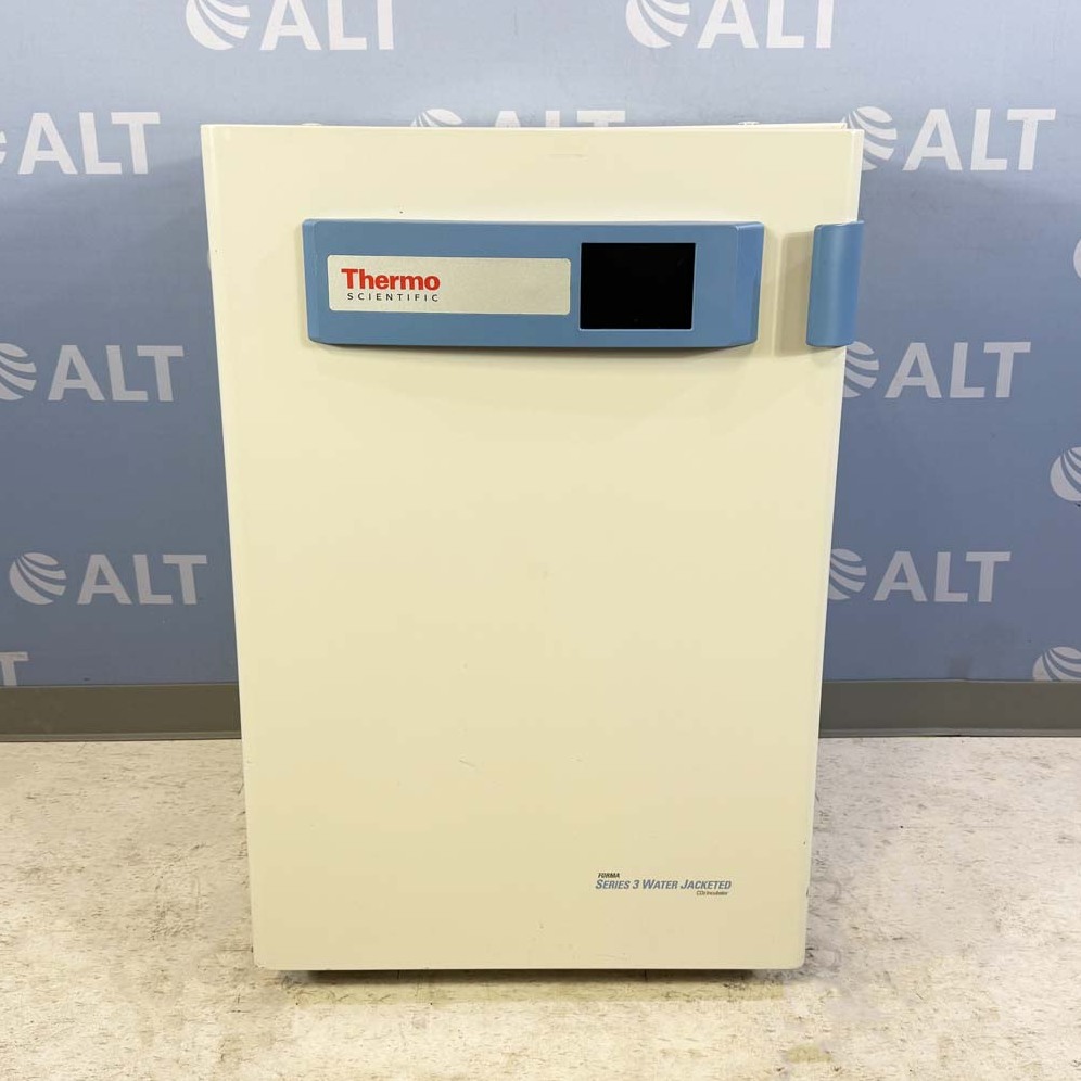 Used Lab Equipment - Thermo Fisher Scientific 4110 Forma Series 3 Water Jacketed CO2 Incubator, 184L 3
