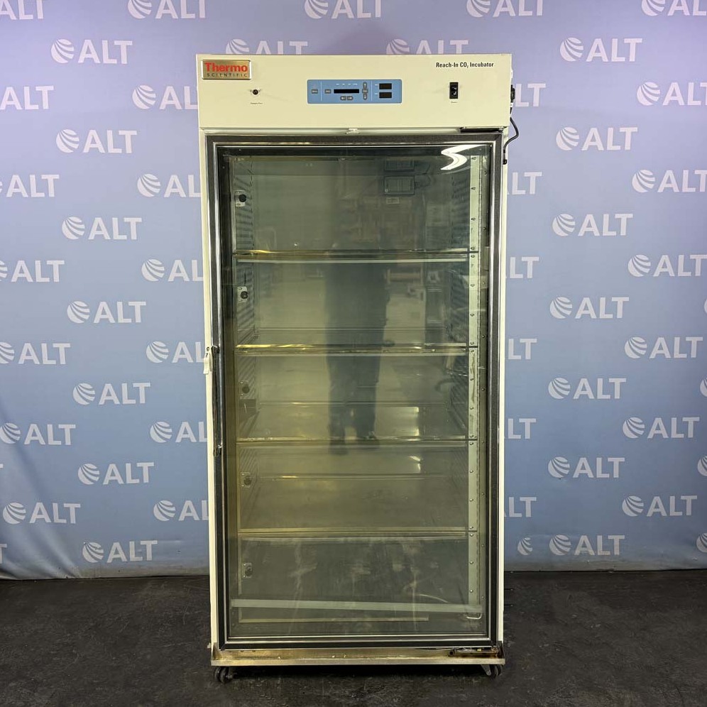 Used Lab Equipment - Thermo Forma 3950 High Capacity Reach-In CO2 Incubator With Interior Doors 3